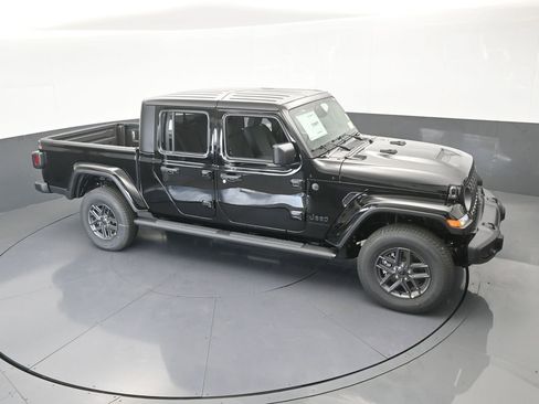 New 2026 Jeep Gladiator Sport image 47