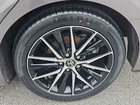 Used 2024 Toyota Camry SE image 23