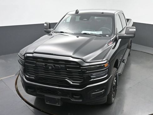 Used 2025 RAM 2500 Big Horn AWD/4WD image 40