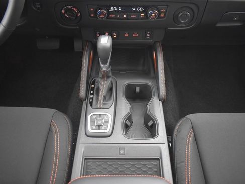 New 2026 Nissan Frontier PRO-4X w/ Pro-4x Convenience Package image 12