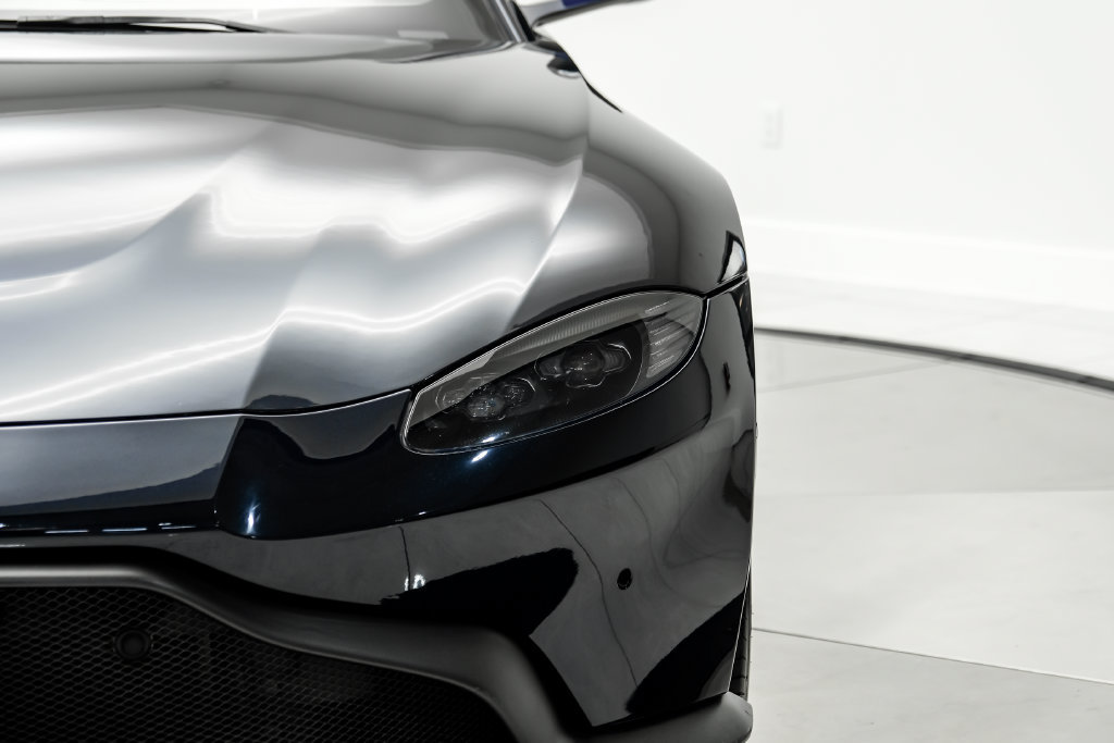 Used 2020 Aston Martin V8 Vantage Coupe RWD image 53