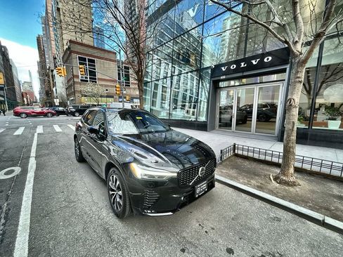 Certified 2023 Volvo XC60 B5 Plus w/ Climate Package image 1