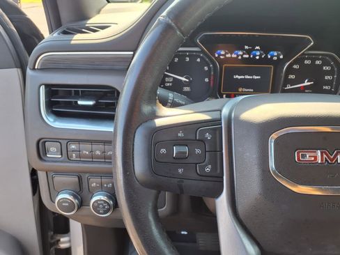 Used 2021 GMC Yukon SLT w/ SLT Luxury Package image 11