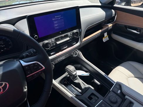 New 2026 Toyota Grand Highlander AWD image 20