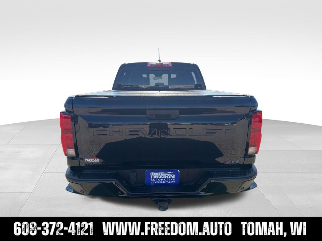 Used 2023 Chevrolet Colorado Z71 w/ Z71 Convenience Package 2 AWD/4WD image 4