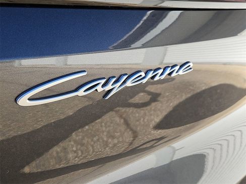 New 2026 Porsche Cayenne Coupe image 10