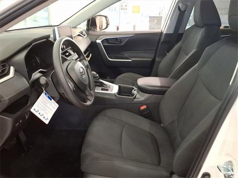 New 2025 Toyota RAV4 LE image 7