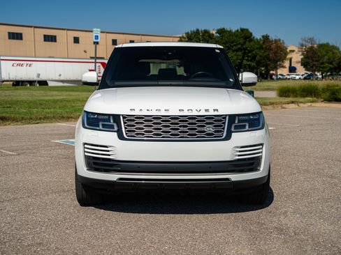 Used 2020 Land Rover Range Rover HSE image 2