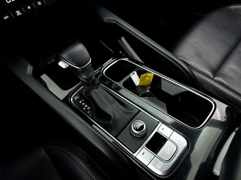 Used 2022 Kia Telluride LX FWD image 27