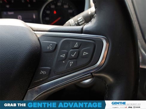 Used 2021 Chevrolet Equinox LT image 16
