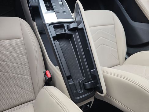 Certified 2025 BMW X1 xDrive28i w/ Convenience Package image 25