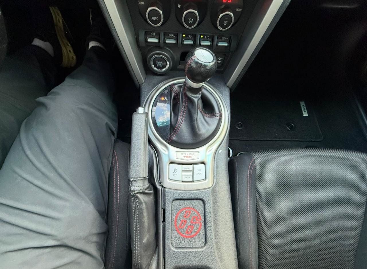 Used 2015 Scion FR-S Release Series 1.0 RWD image 21