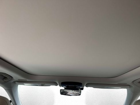 Used 2025 Lexus RX 450h AWD w/ Luxury Package image 18