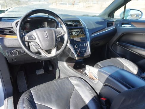 Used 2017 Lincoln MKC Select w/ Select Plus Package image 30