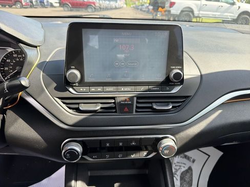 Used 2020 Nissan Altima 2.5 S FWD image 22