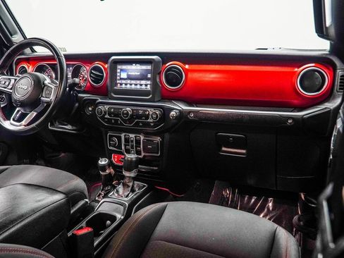 Used 2020 Jeep Gladiator Rubicon w/ Trailer Tow Package image 17