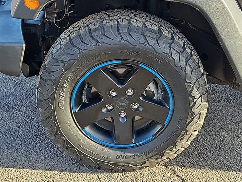 Used 2017 Jeep Wrangler Unlimited Sport image 13