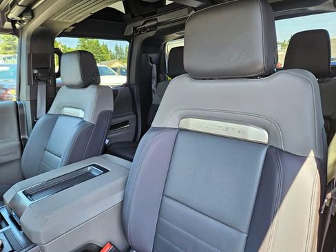 Used 2025 GMC Hummer EV 2X AWD/4WD image 22