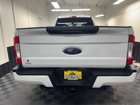 Used 2019 Ford F250 XL w/ Power Equipment Group AWD/4WD image 4
