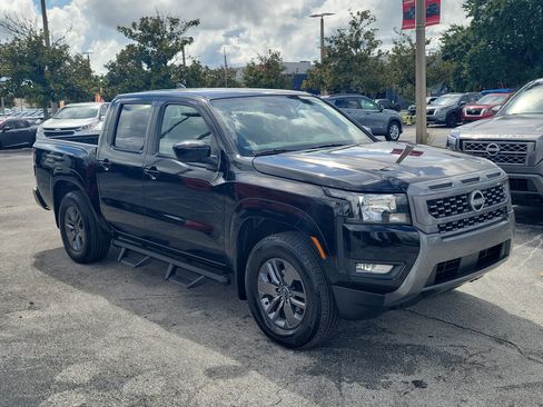 Certified 2025 Nissan Frontier SV w/ SV Convenience Package RWD image 3