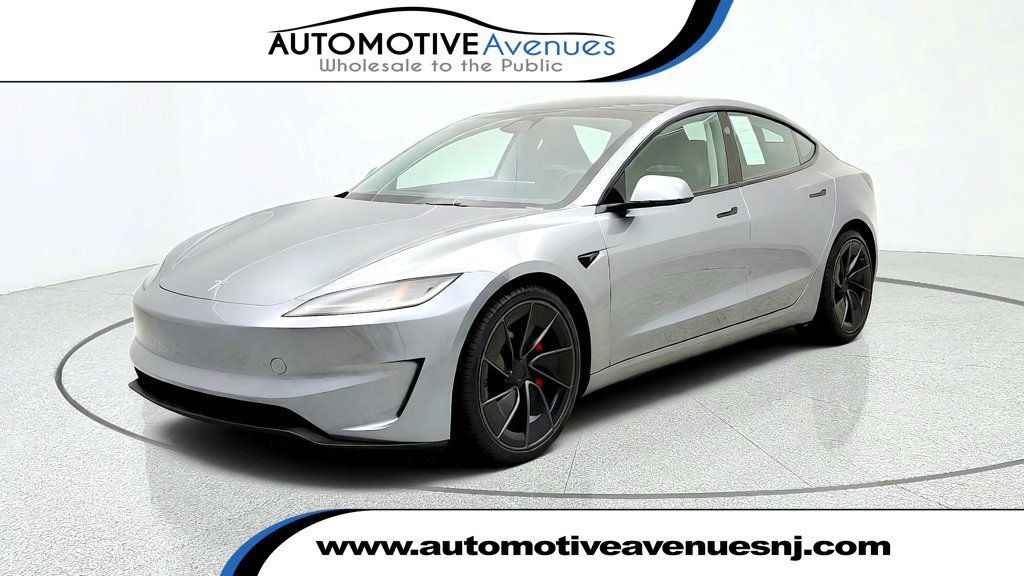 Used 2025 Tesla Model 3 Performance AWD/4WD image 1