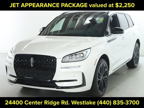 Certified 2024 Lincoln Corsair Reserve w/ Equipment Group 201A AWD/4WD image 4