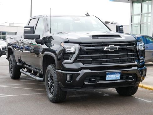 Certified 2024 Chevrolet Silverado 3500 LTZ w/ LTZ Plus Package image 24