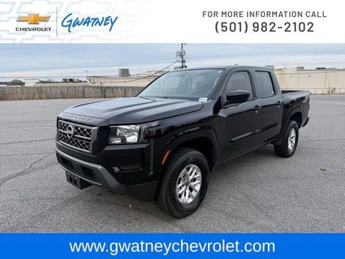 Used 2024 Nissan Frontier SV image 1