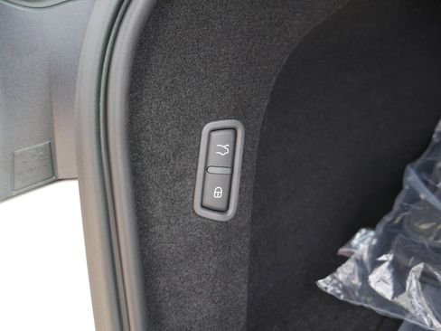 Used 2024 Maserati Levante Modena Ultima image 16