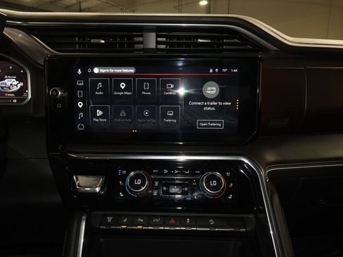 Used 2025 GMC Sierra 3500 Denali Ultimate AWD/4WD image 18
