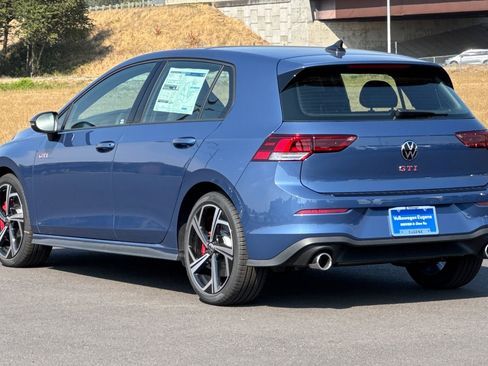 New 2025 Volkswagen GTI SE image 5