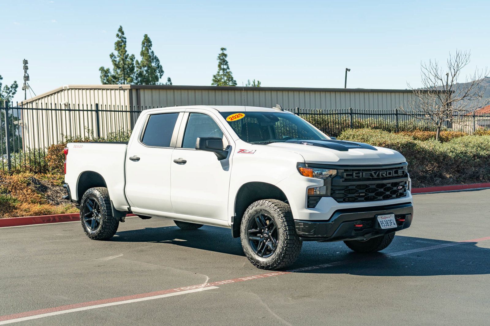 Used 2025 Chevrolet Silverado 1500 Custom Trail Boss AWD/4WD image 3