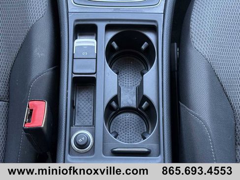 Used 2019 Volkswagen e-Golf SE image 18