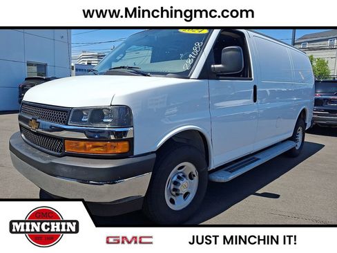 Certified 2024 Chevrolet Express 2500 w/ Driver Convenience Package RWD image 3