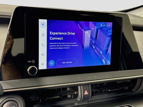 Certified 2025 Toyota Prius LE FWD image 16