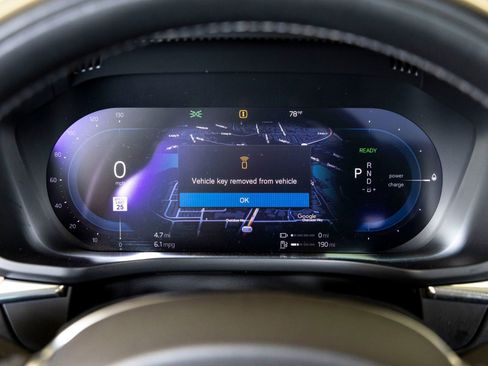 Used 2022 Volvo XC60 T8 Inscription w/ Advanced Package image 12