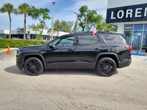Used 2023 GMC Acadia SLE w/ Driver Convenience Package FWD image 8