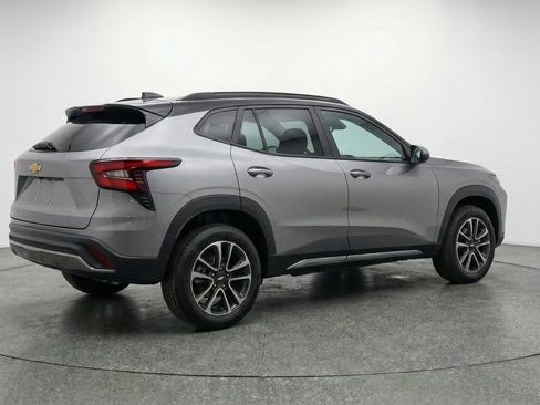 Used 2025 Chevrolet TrailBlazer LT image 9