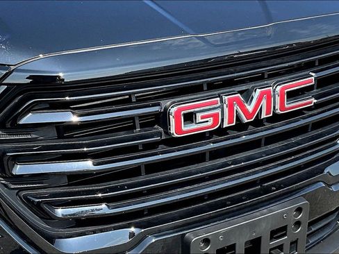 Used 2023 GMC Terrain SLE w/ Driver Convenience Package AWD/4WD image 24