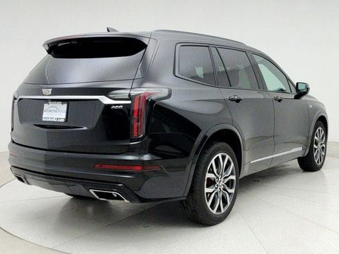 Used 2024 Cadillac XT6 Sport w/ Technology Package image 5