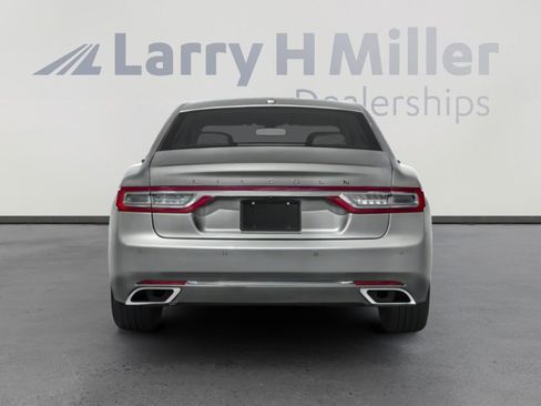 Used 2018 Lincoln Continental Reserve image 5