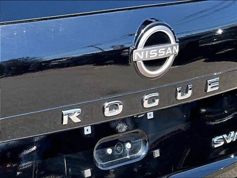 Certified 2023 Nissan Rogue SV w/ SV Premium B Package image 28