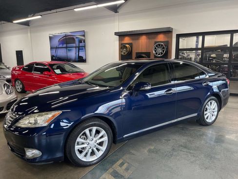 Used 2011 Lexus ES 350 FWD image 4