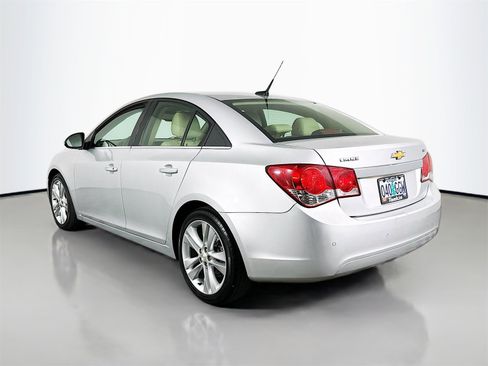 Used 2011 Chevrolet Cruze LTZ image 6
