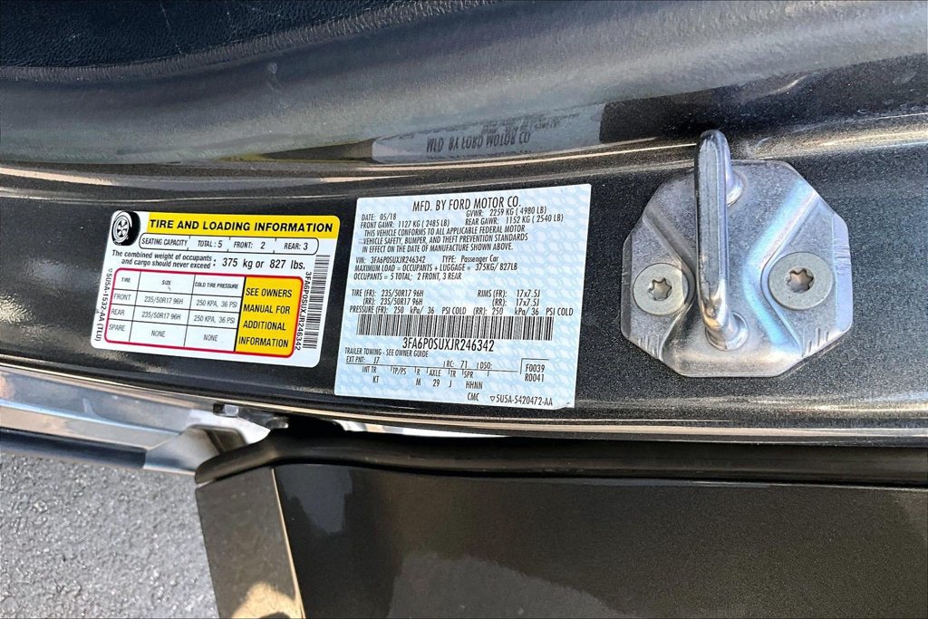 Used 2018 Ford Fusion Energi Titanium FWD image 16