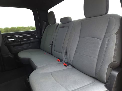 Used 2024 RAM 2500 Big Horn image 24