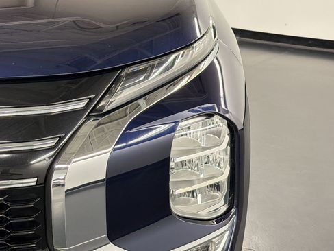 Used 2025 Mitsubishi Outlander SEL FWD image 19