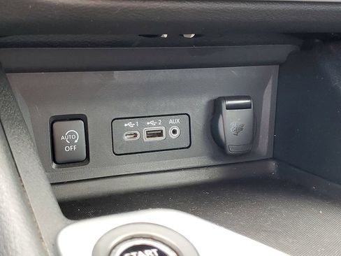 Used 2024 Nissan Sentra SR FWD image 31