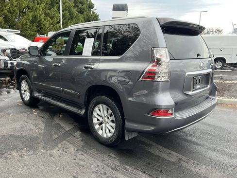 Used 2017 Lexus GX 460 Premium w/ Premium Package image 8
