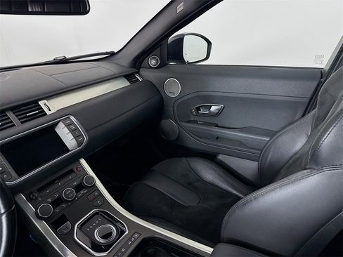 Used 2015 Land Rover Range Rover Evoque Pure image 22